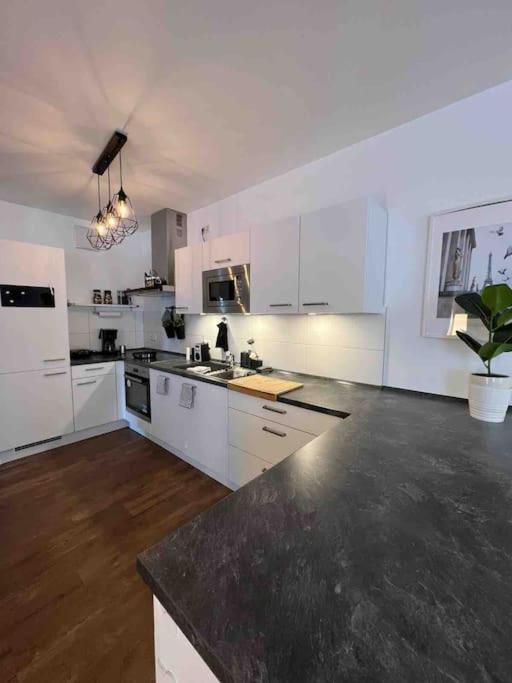 Moderne Wohnung Mit 4 Betten Bochum Dış mekan fotoğraf